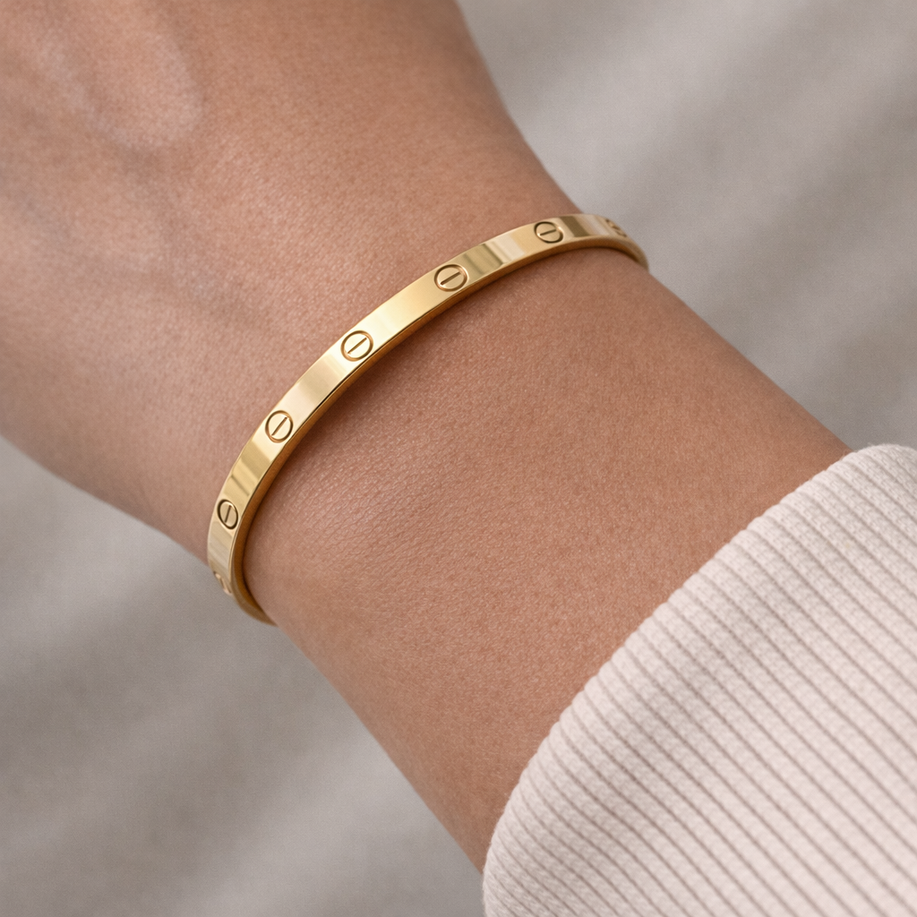 Elegant Gold Screw Bracelet