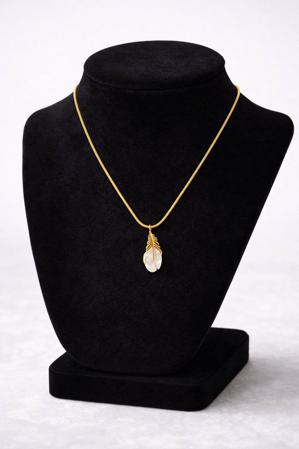 Golden Feather Pearl Necklace