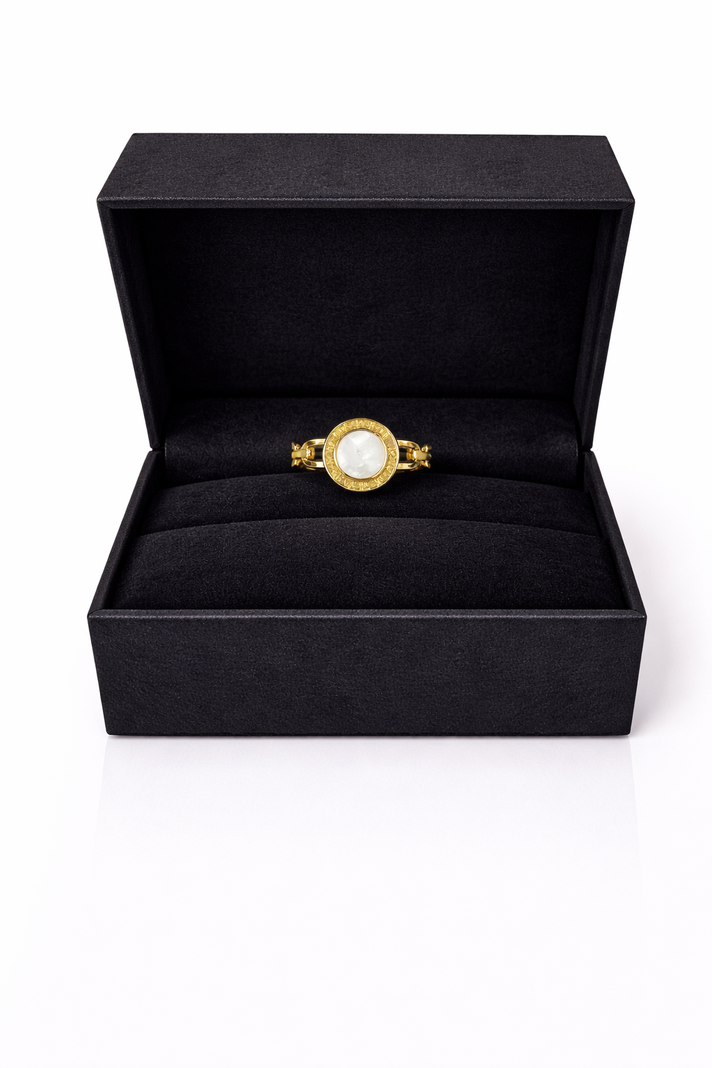 Golden Roman Pearl Ring