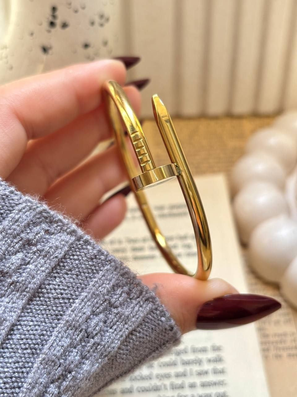 Luxe Nail Gold Bracelet