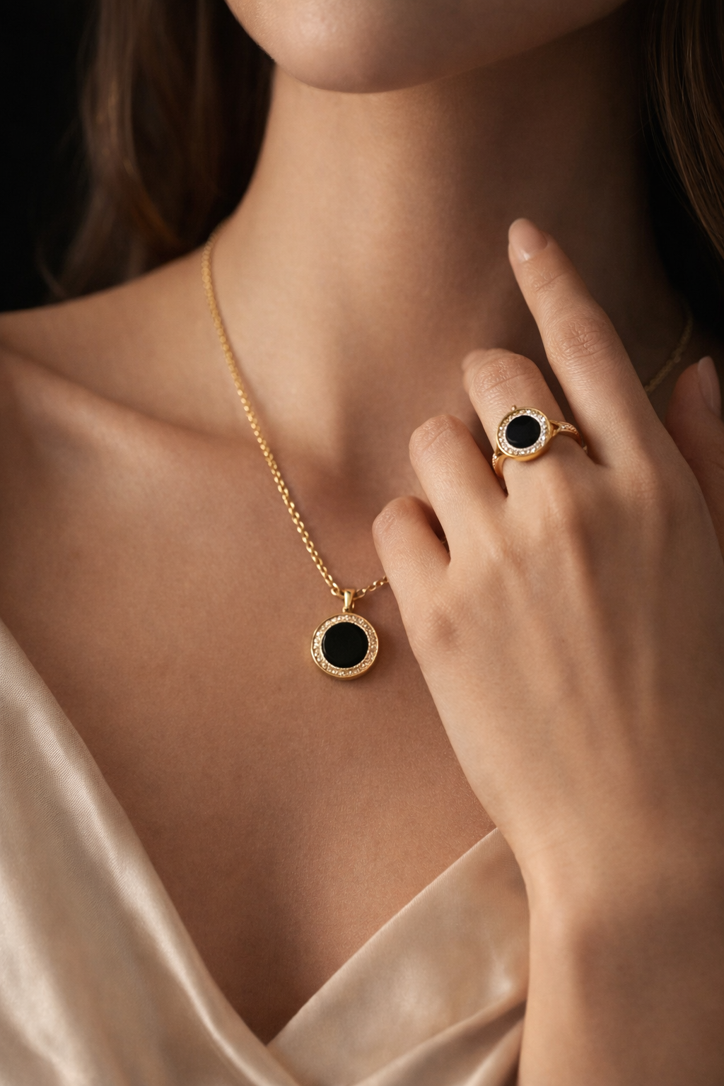 Midnight Elegance Pendant Set