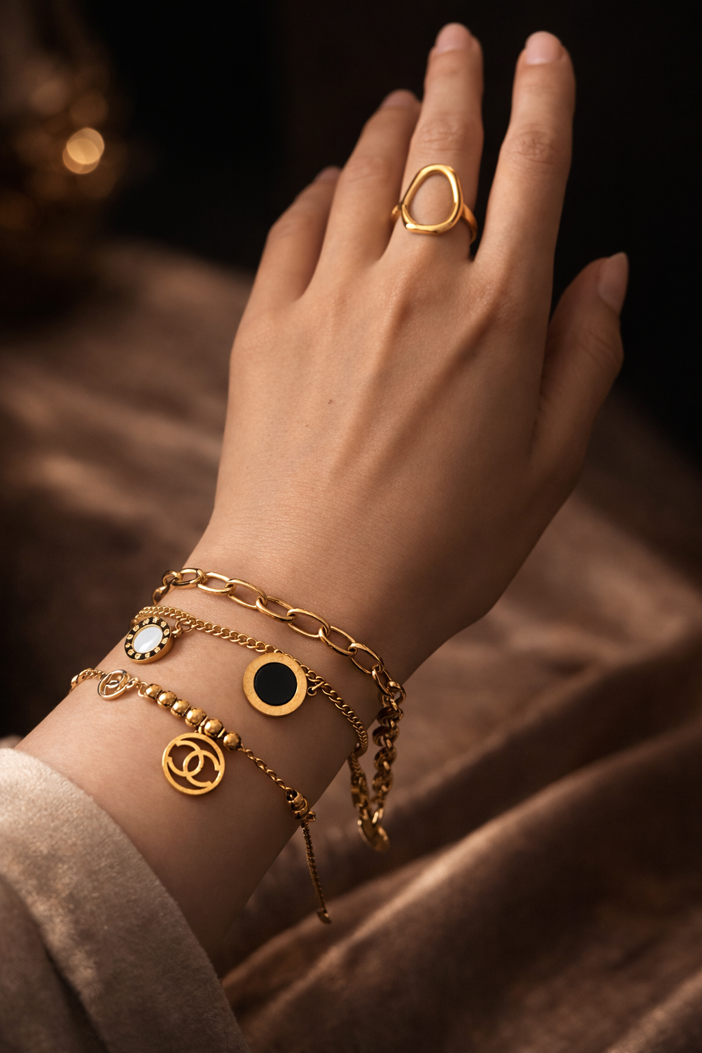 Minimal Pearl Touch Rings